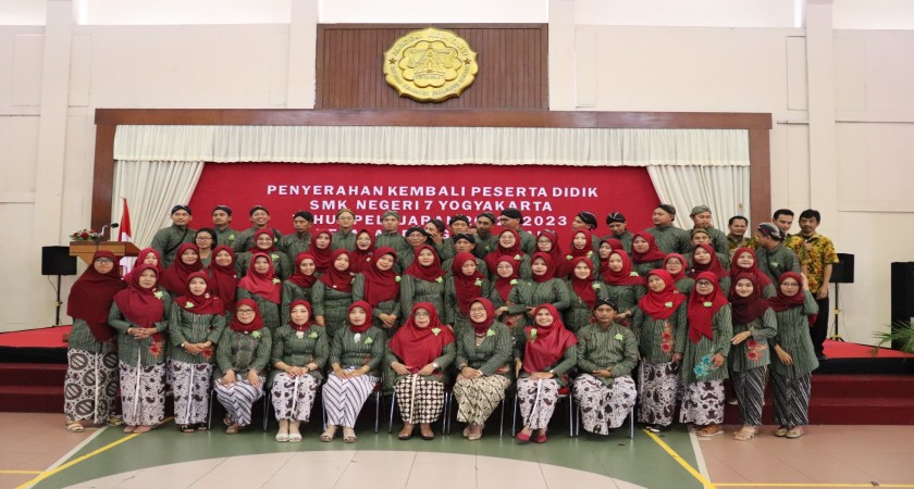 Penyerahan Kembali Peserta Didik SMK Negeri 7 Yogyakarta Tahun ...