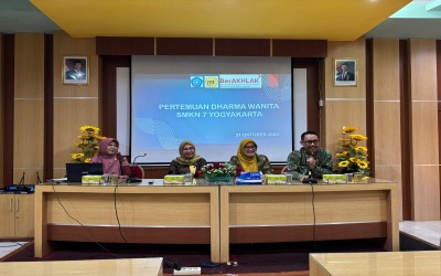 Pertemuan Dharma Wanita SMK Negeri 7 Yogyakarta